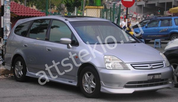 Автостекла Honda Stream I c установкой в Москве